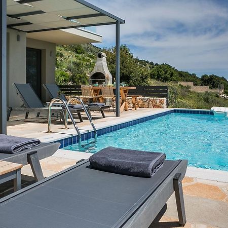 Villa Blue Sea Spathíon Eksteriør bilde