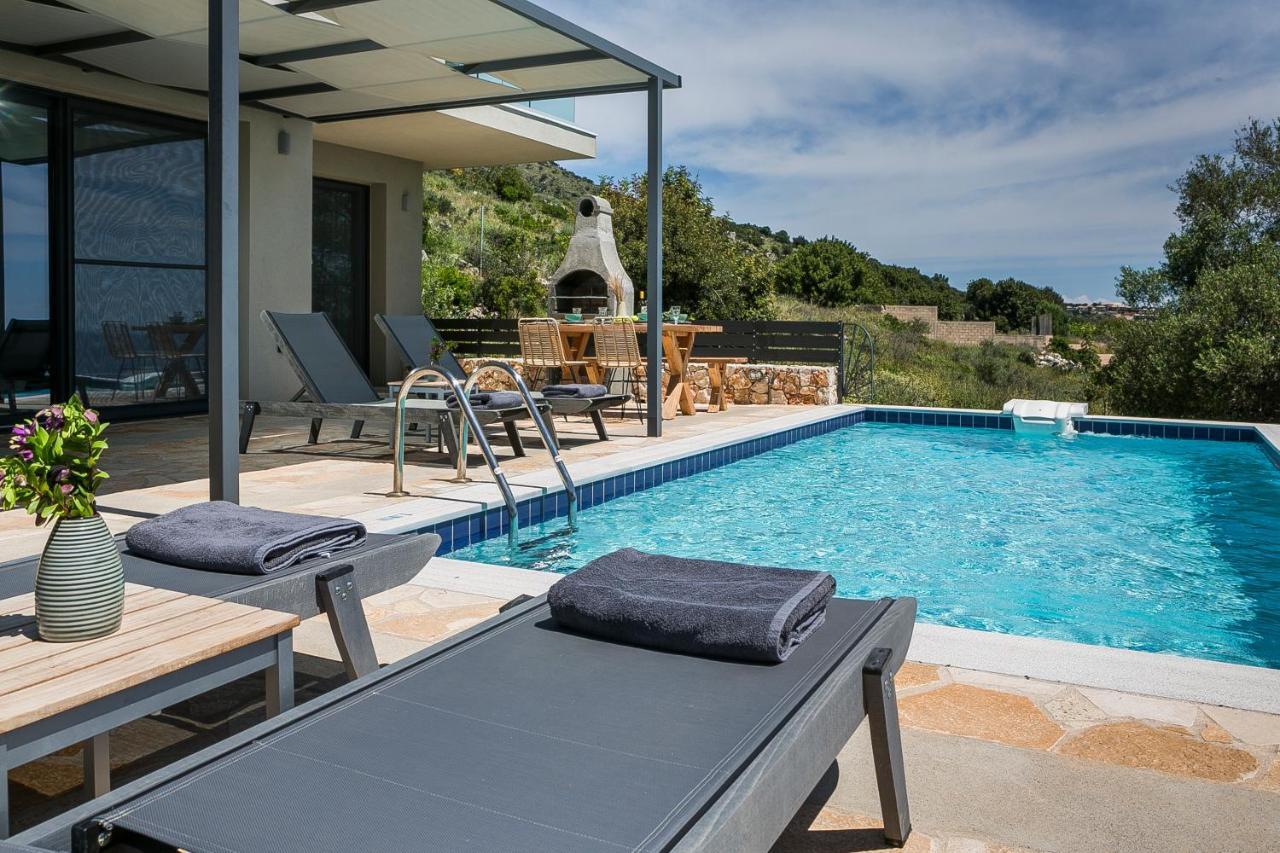 Villa Blue Sea Spathíon Eksteriør bilde
