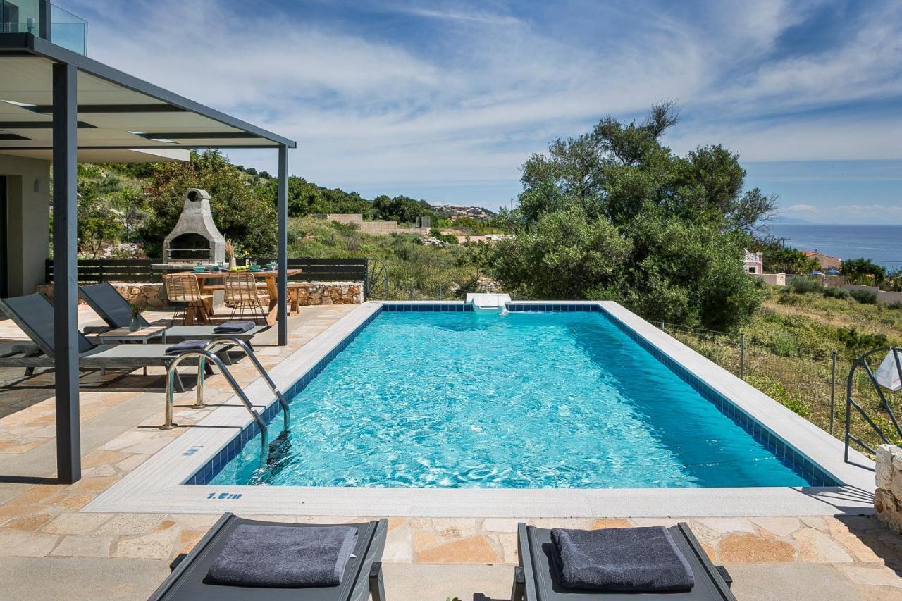 Villa Blue Sea Spathíon Eksteriør bilde